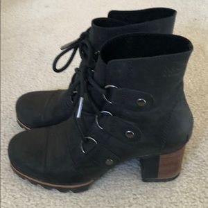Sorel Addison comfy Booties size 7.5